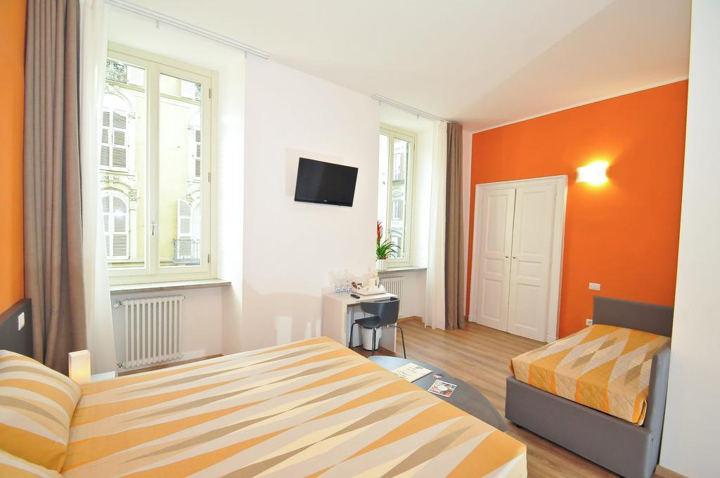 Standard Triple Room,370595845:JPEG