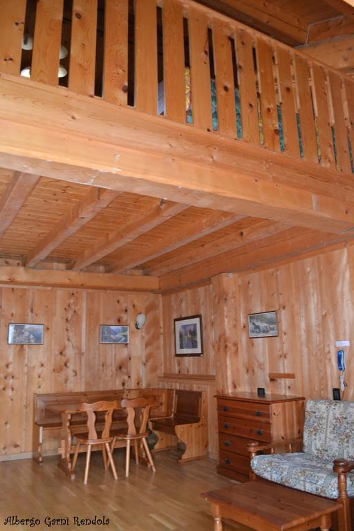 Two-Bedroom Apartment with Balcony,985161610:JPEG