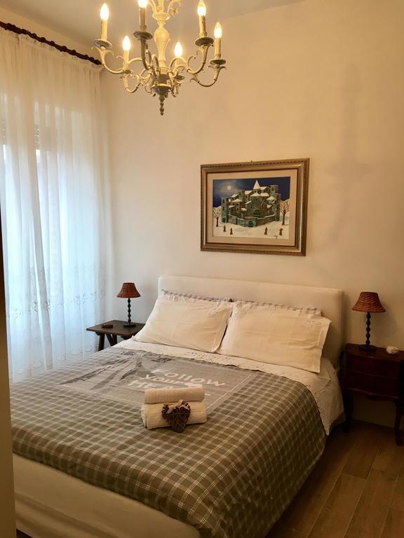 Doppelzimmer mit Balkon