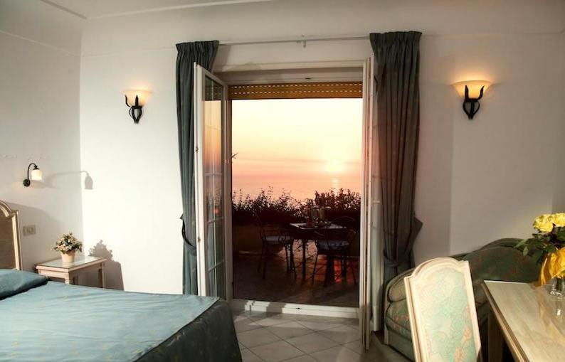 Double Room Sea View,917077036:JPEG