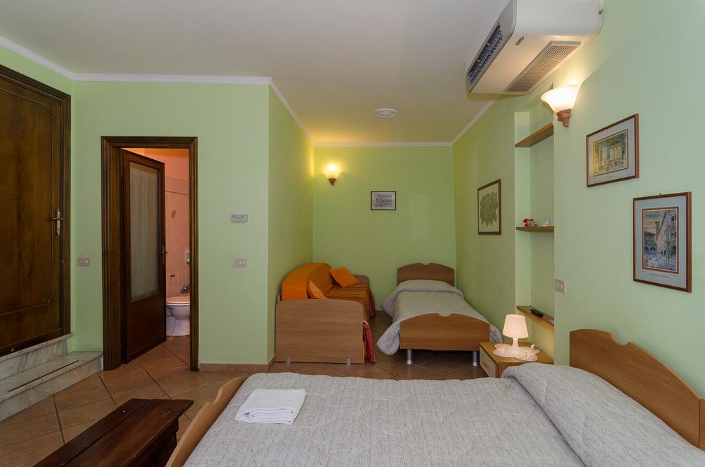 Vierbettzimmer Elite mit eigenem Badezimmer