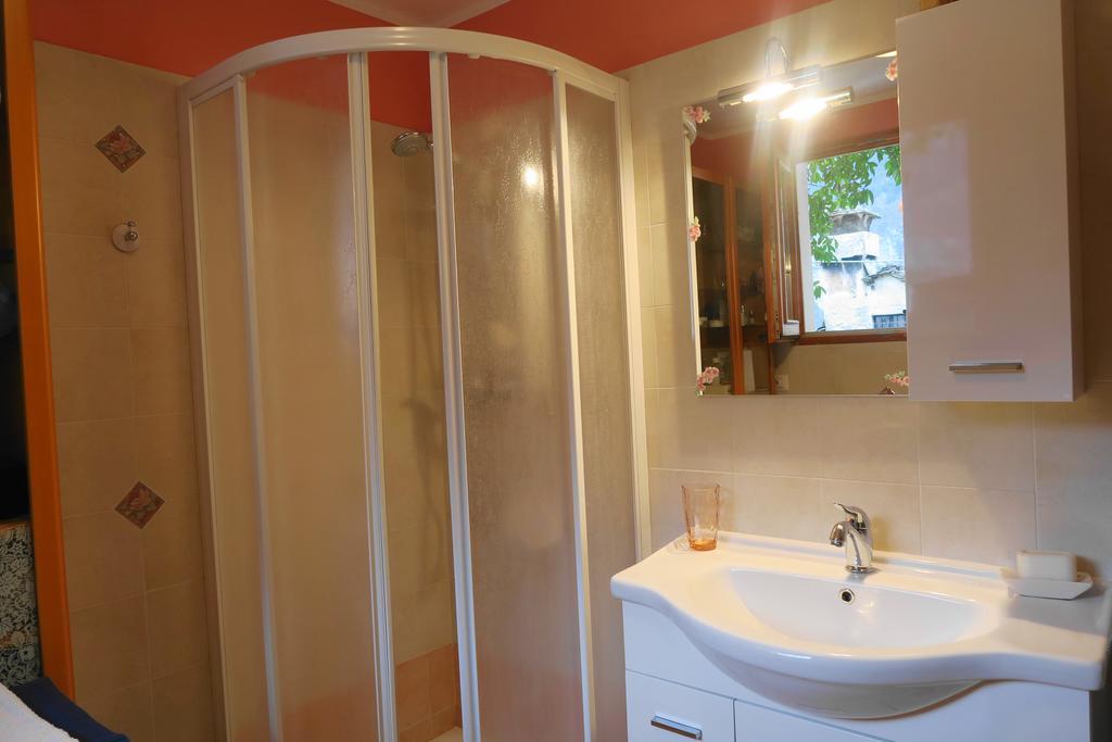 Double Room Shared External Bathroom,378072715:JPEG