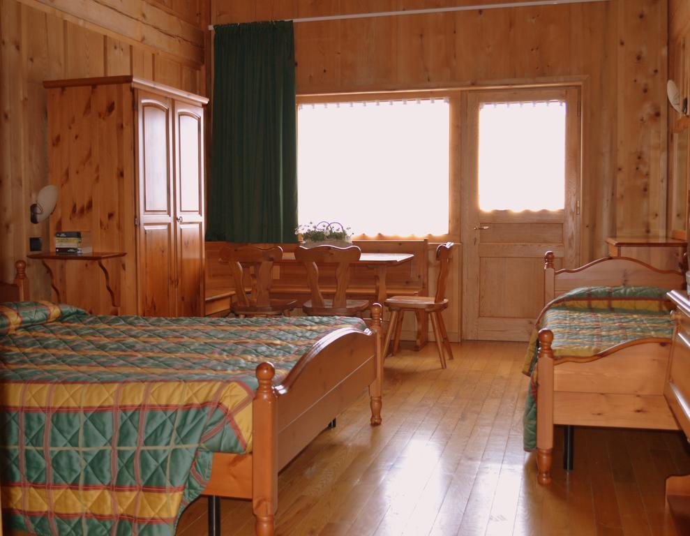 Triple Room,702360058:JPEG