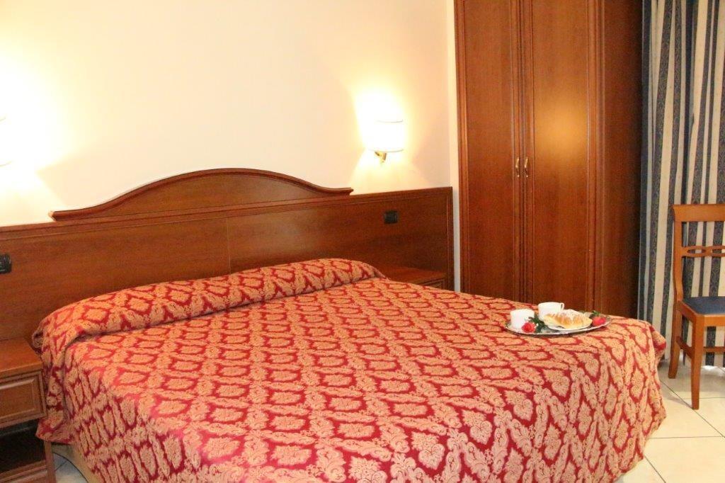 Double Room,1209546769:JPEG