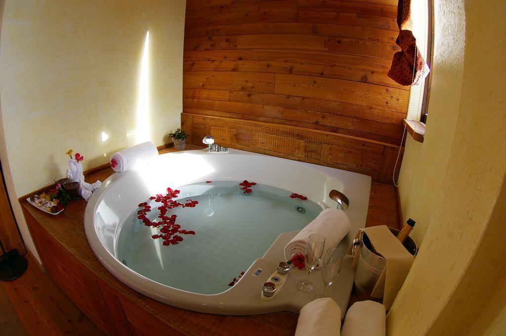 Deluxe Double Room Spa Bath,749616509:JPEG