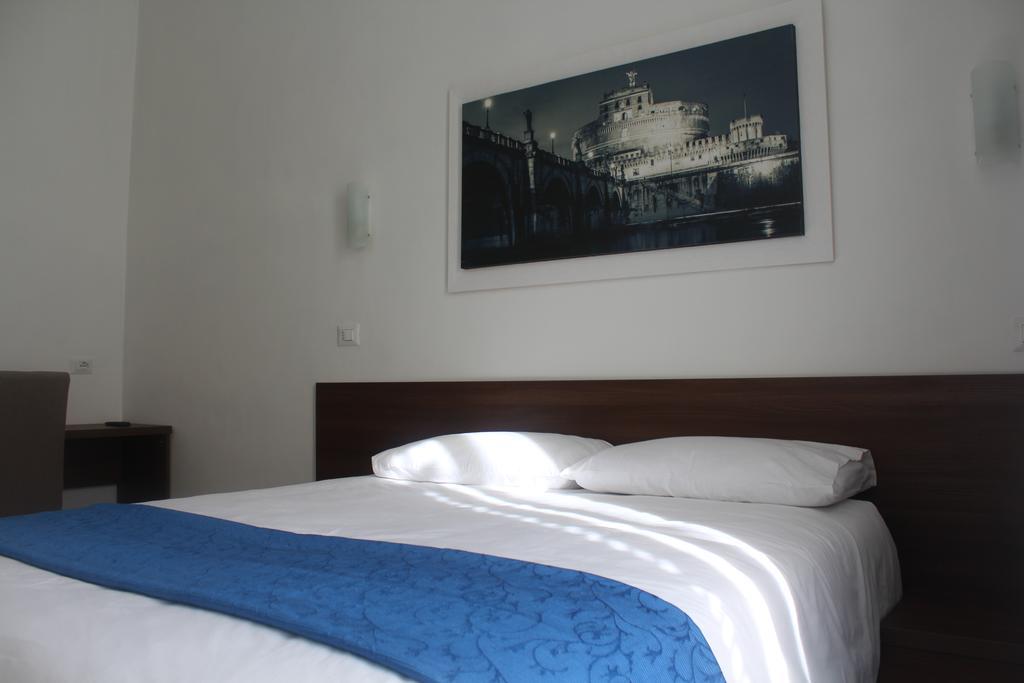 Double Room Private Bathroom