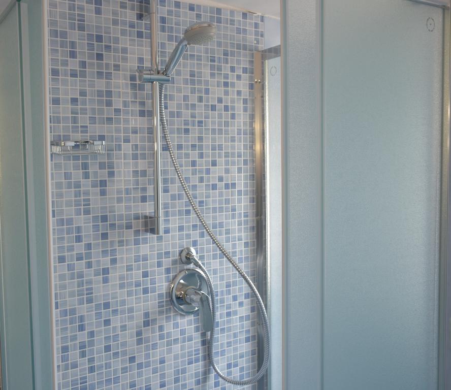 Deluxe Room,404134965:JPEG