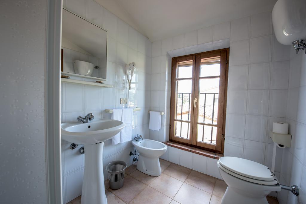 Single Room,397049643:JPEG