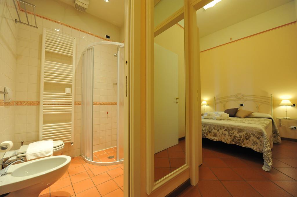 Classic Single Room,702900634:JPEG