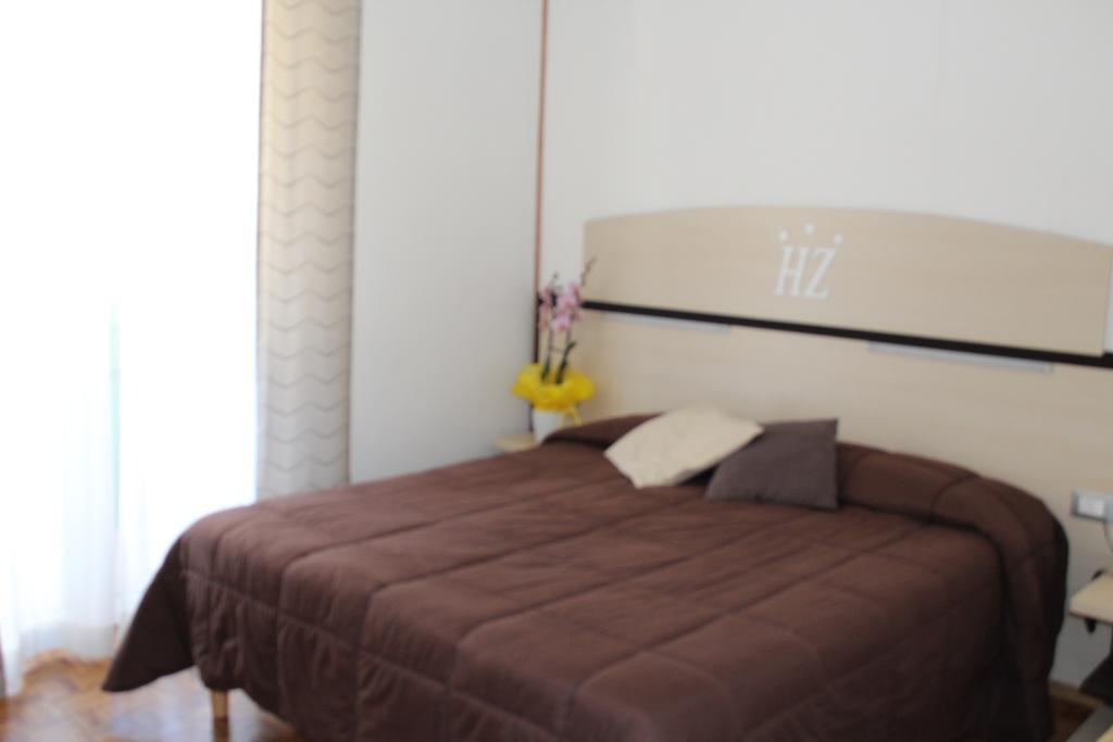 Double or Twin Room,398769579:JPEG