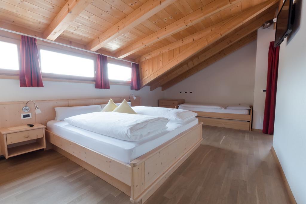 Triple Room,402603348:JPEG
