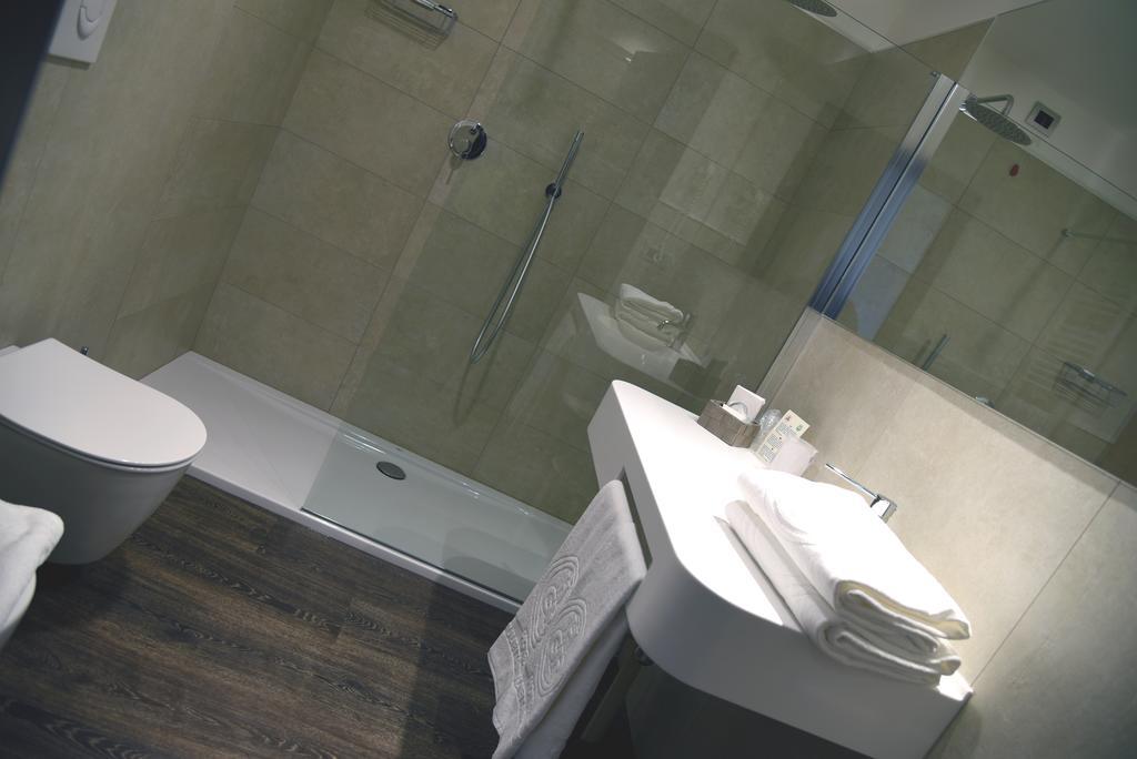 Superior Double or Twin Room with Pool View,695738565:JPEG