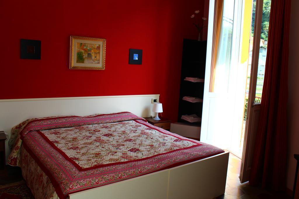 Camera Tripla Economy con Bagno in Comune