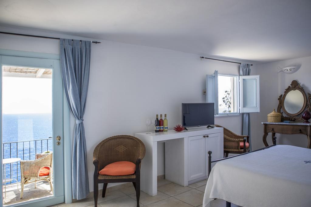 Deluxe Double Room with Sea View,405390120:JPEG