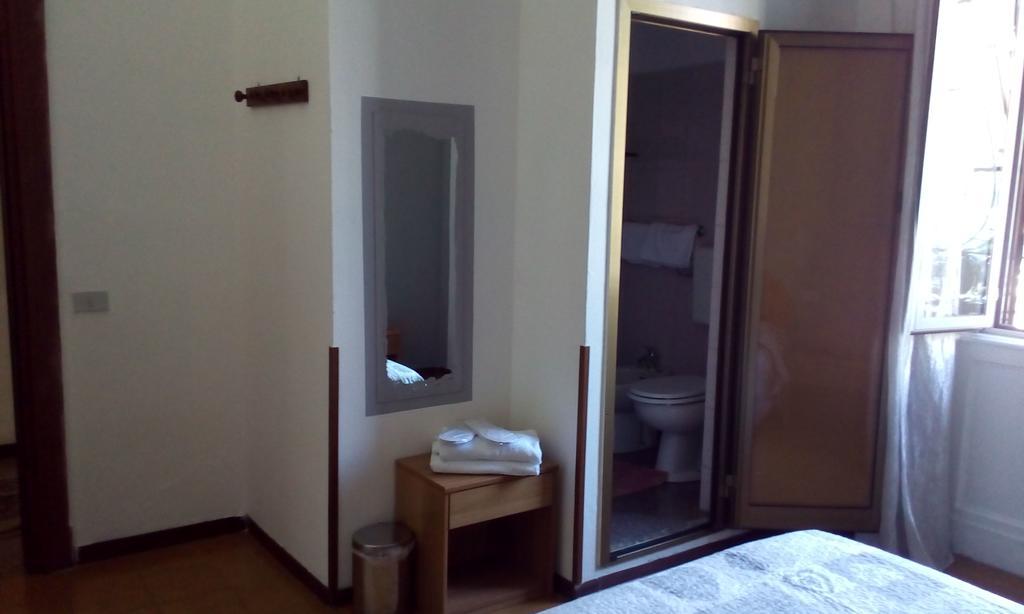 Quarto Duplo com Banheiro Privativo