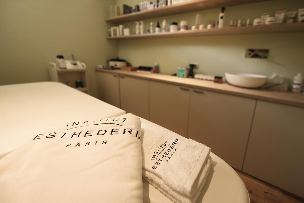 Superior Double or Twin Room,411831603:JPEG