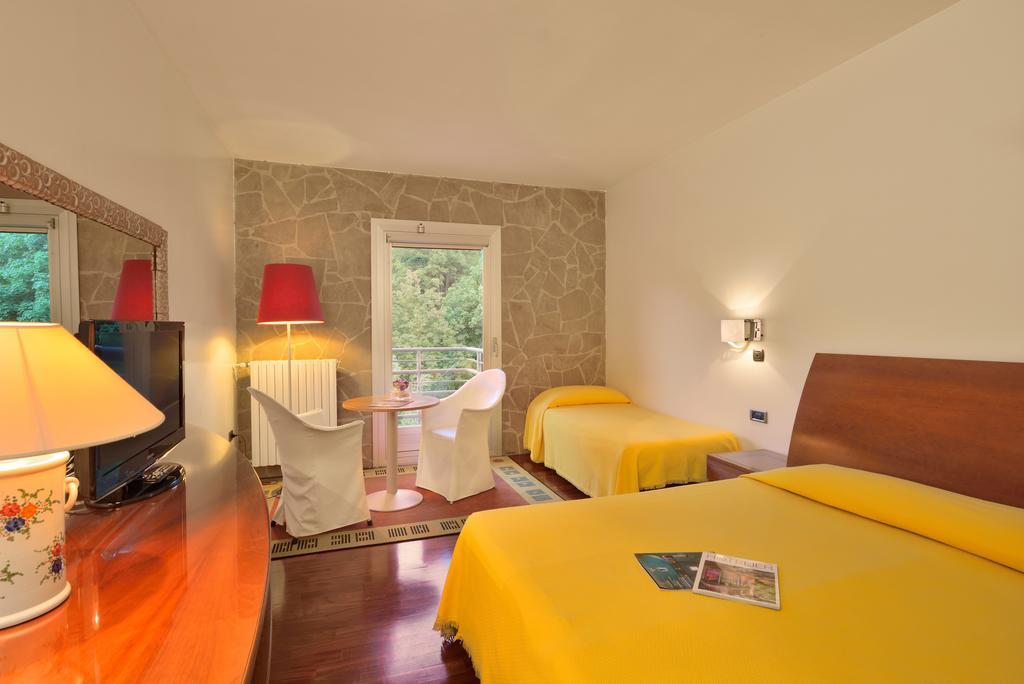 Double Room Mountain View Spa Access
