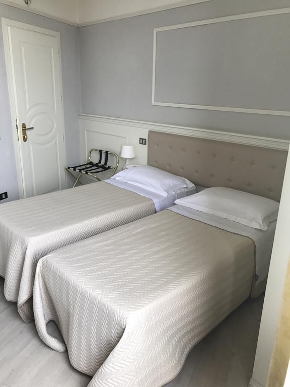 Zweibettzimmer