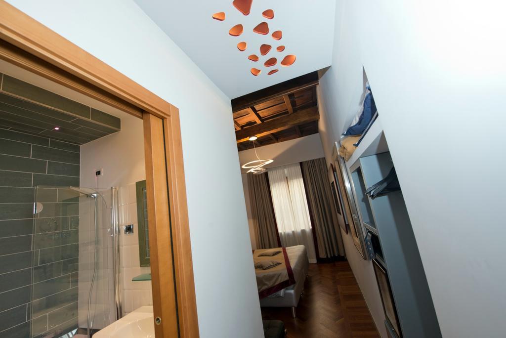 Deluxe Double or Twin Room Spa Bath