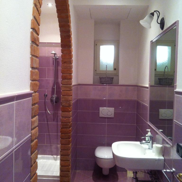 One-Bedroom Apartment,1742957711:JPEG