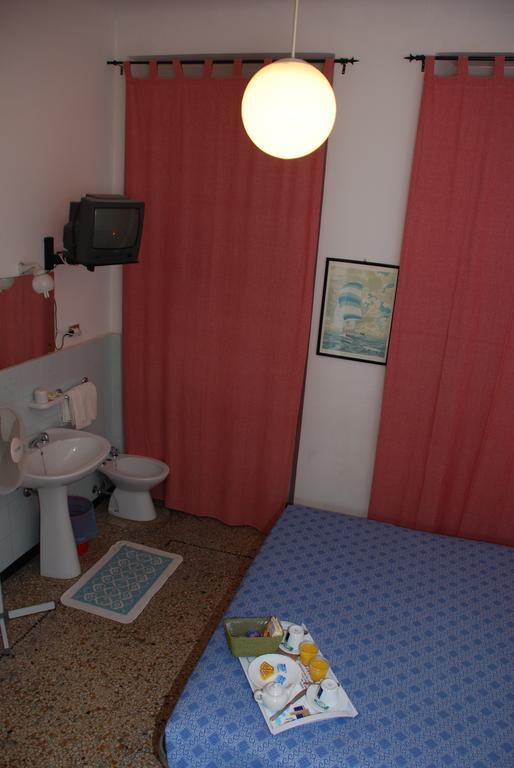 Habitación Doble Estándar con baño compartido