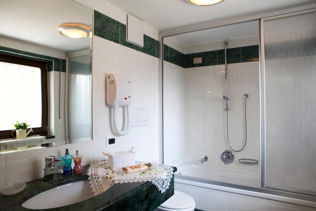 Triple Room,44064541:JPEG