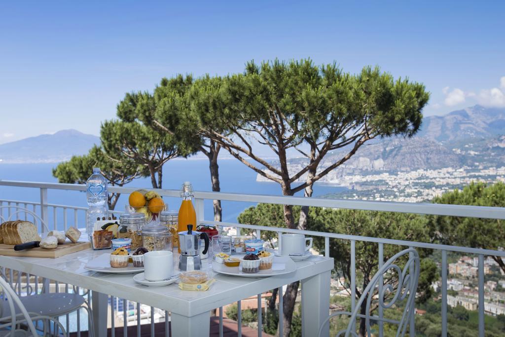 Appartamento su 2 Livelli con Terrazza e Vista Mare