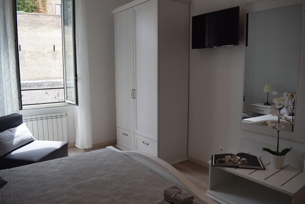 Deluxe Double or Twin Room City View