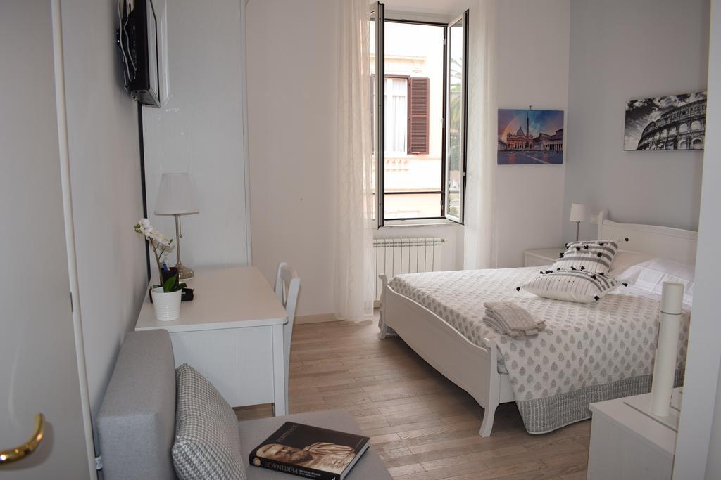 Deluxe Double or Twin Room City View