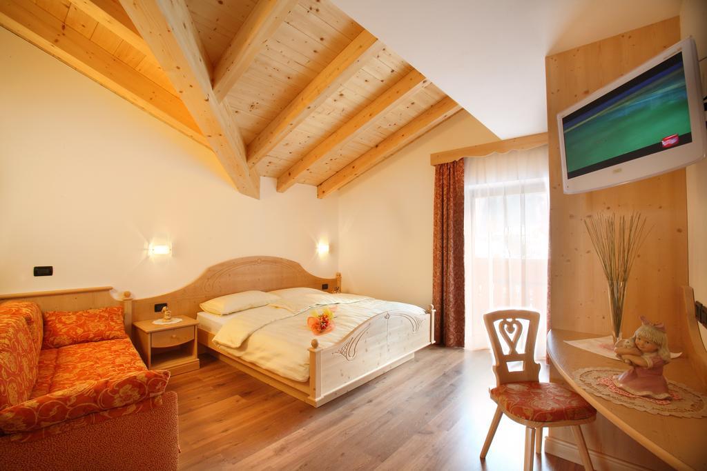 Double or Twin Room Mountain View