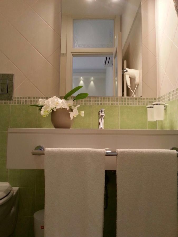 Quarto Deluxe com Cama de Casal ou 2 de Solteiro