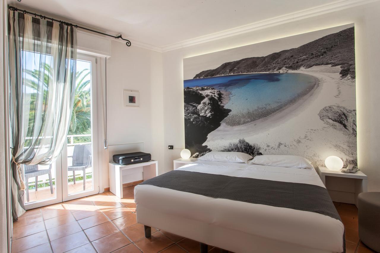 Doppelzimmer mit Balkon