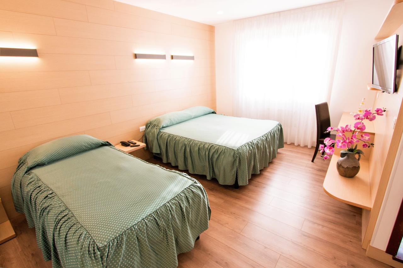 Triple Room,511075716:JPEG