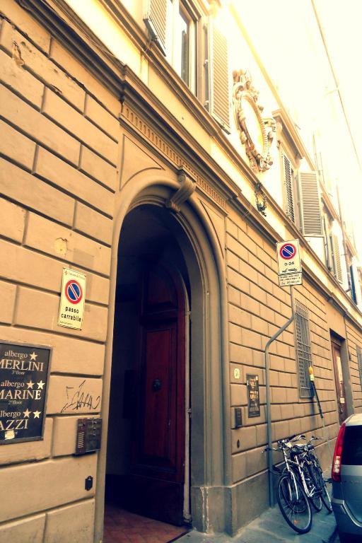 Łóżko w żeńskim pokoju wieloosobowym dla 4 osób