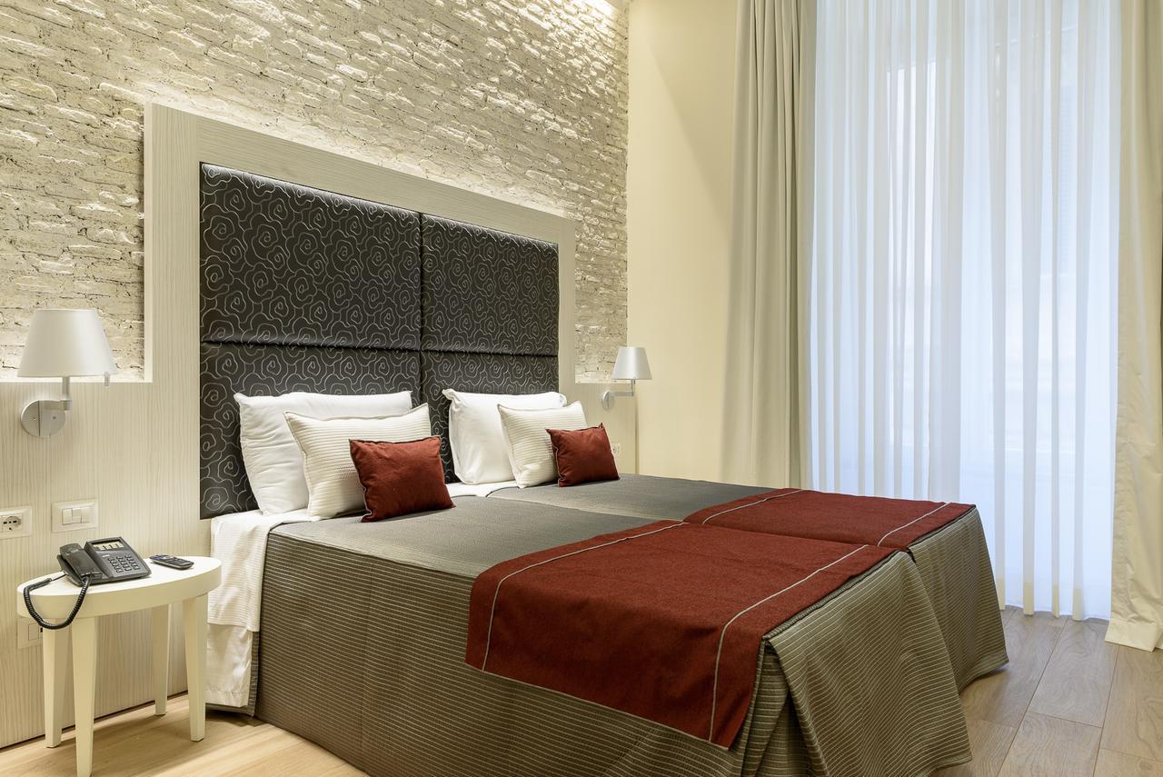 Luxury Double Room Extra Bed