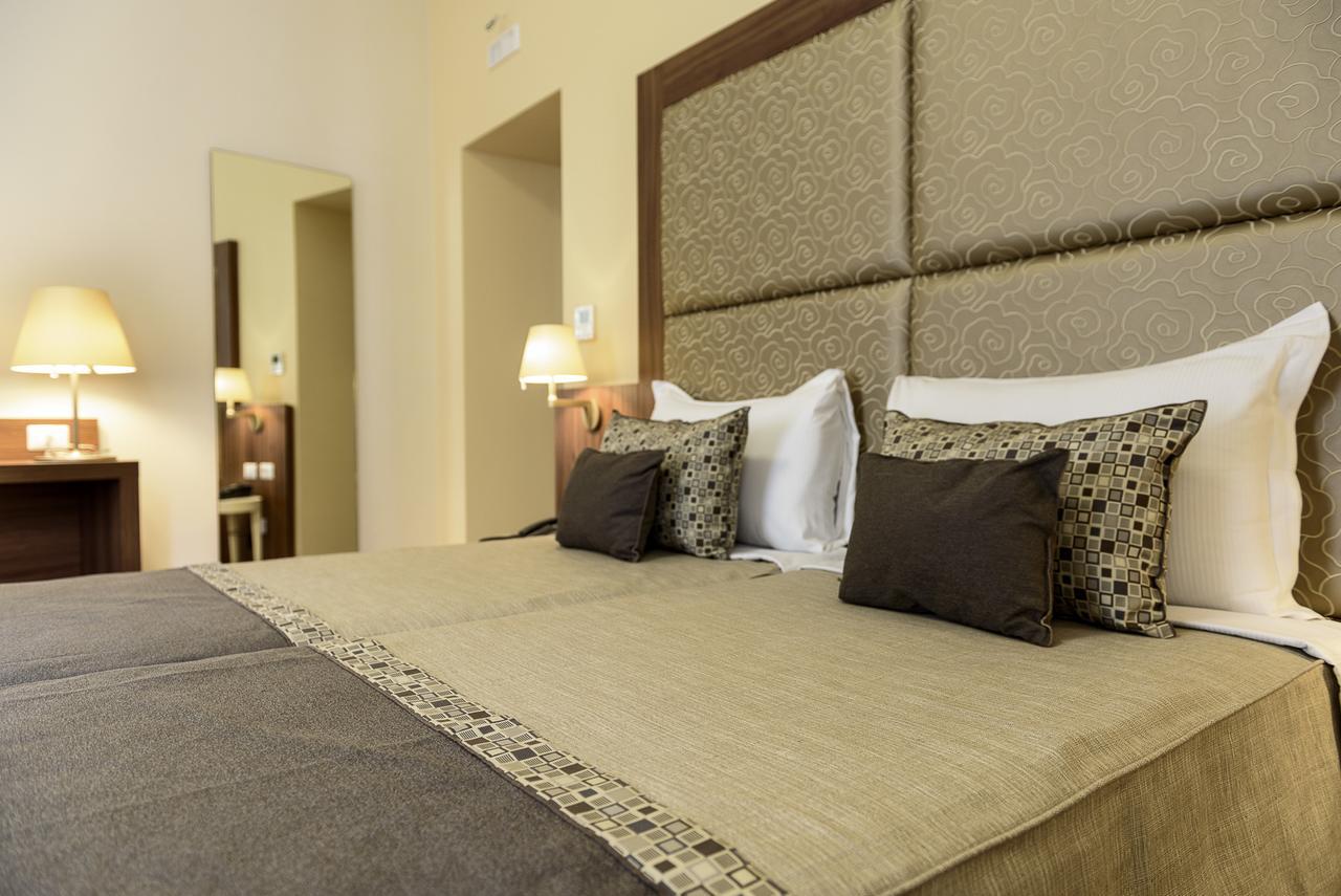 Luxury Double Room Extra Bed