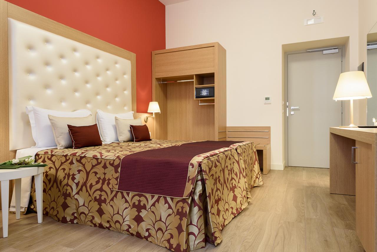 Deluxe Double Room Extra Bed