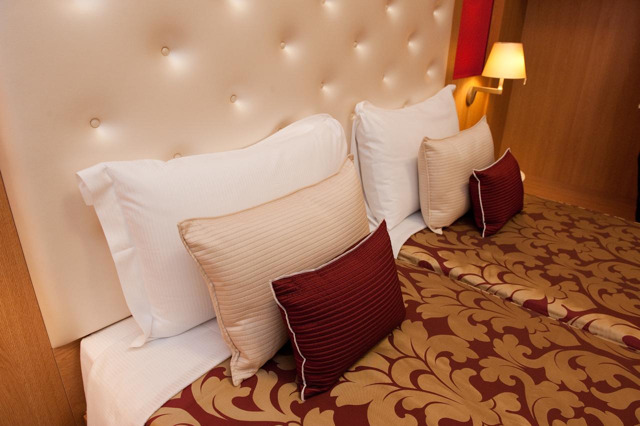 Deluxe Double Room Extra Bed