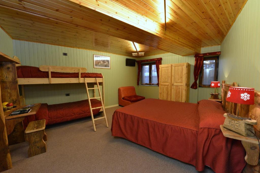 Double or Twin Room Annex,320754357:JPEG
