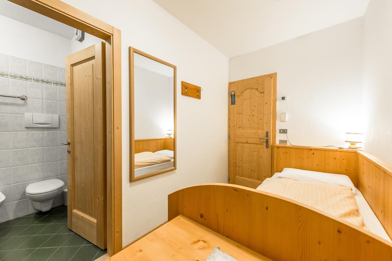 Single Room Mountain View