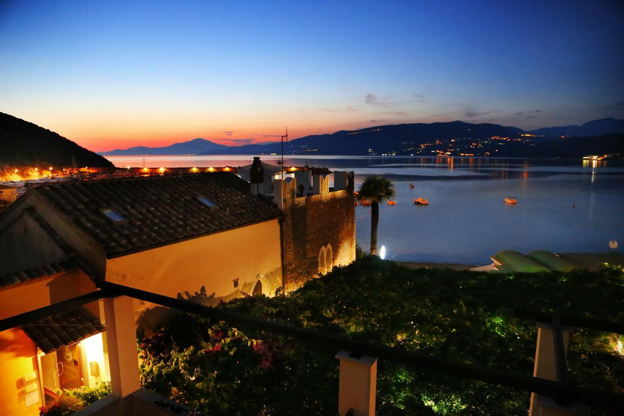 Suite with Terrace,560468481:JPEG