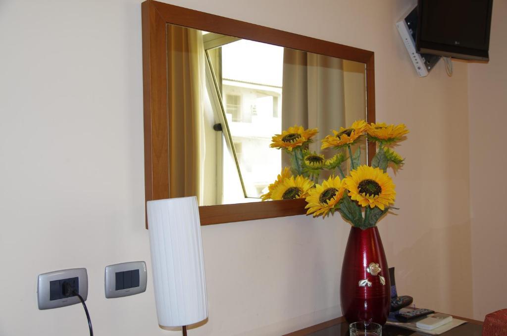 Single Room,1580380031:JPEG