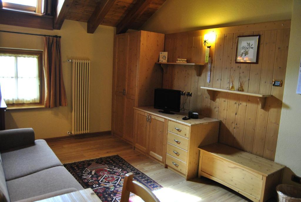 Monolocale con Divano-Letto
