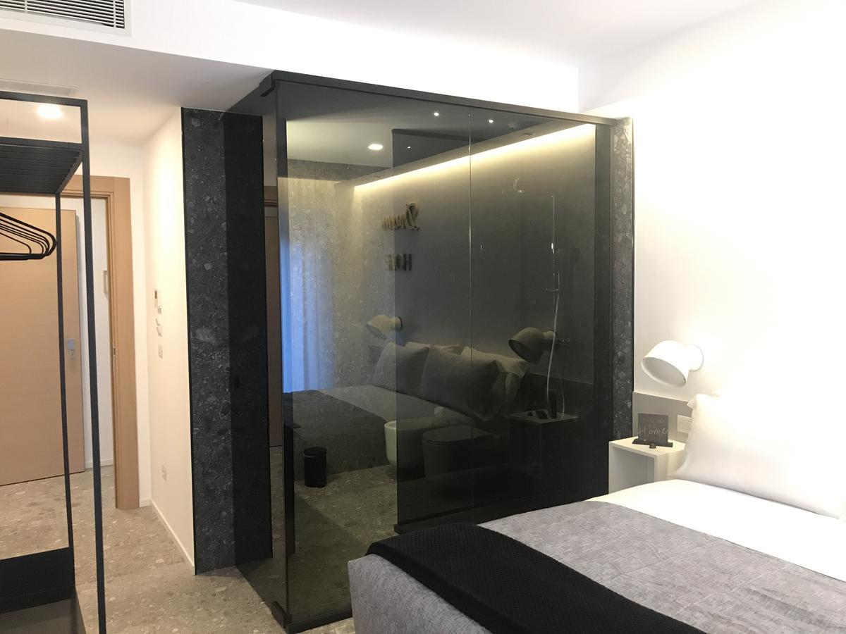 Familiensuite mit Balkon