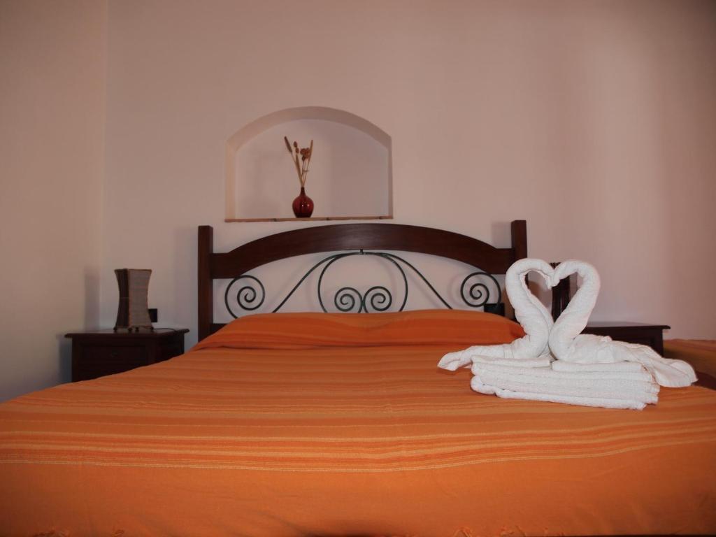 Studio (3 Adults)