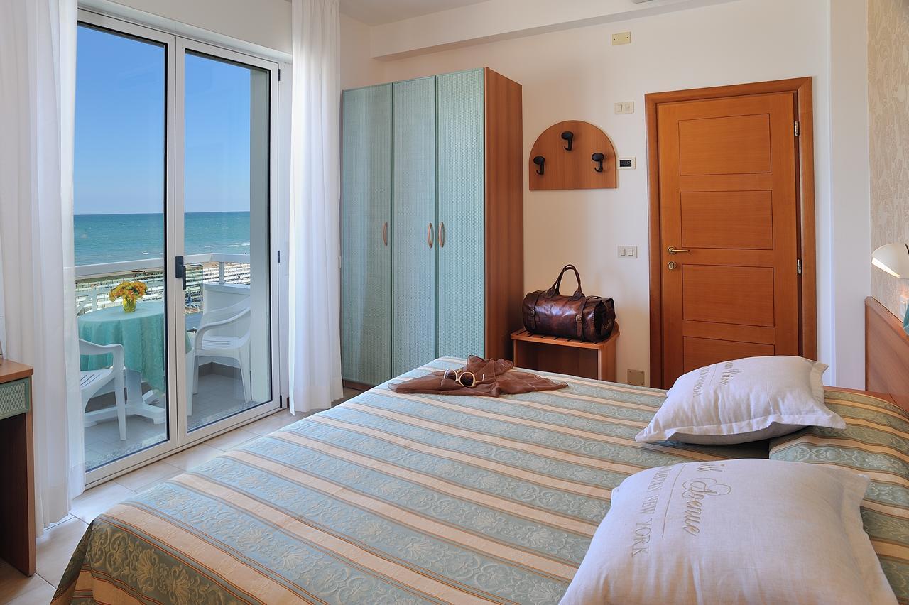 Quadruple Room Sea View,596310648:JPEG