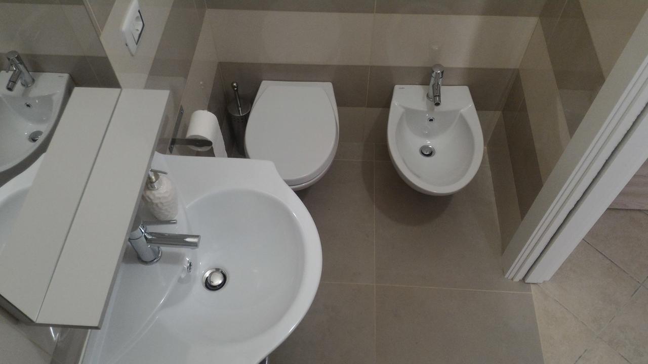 Double Room,596505069:JPEG