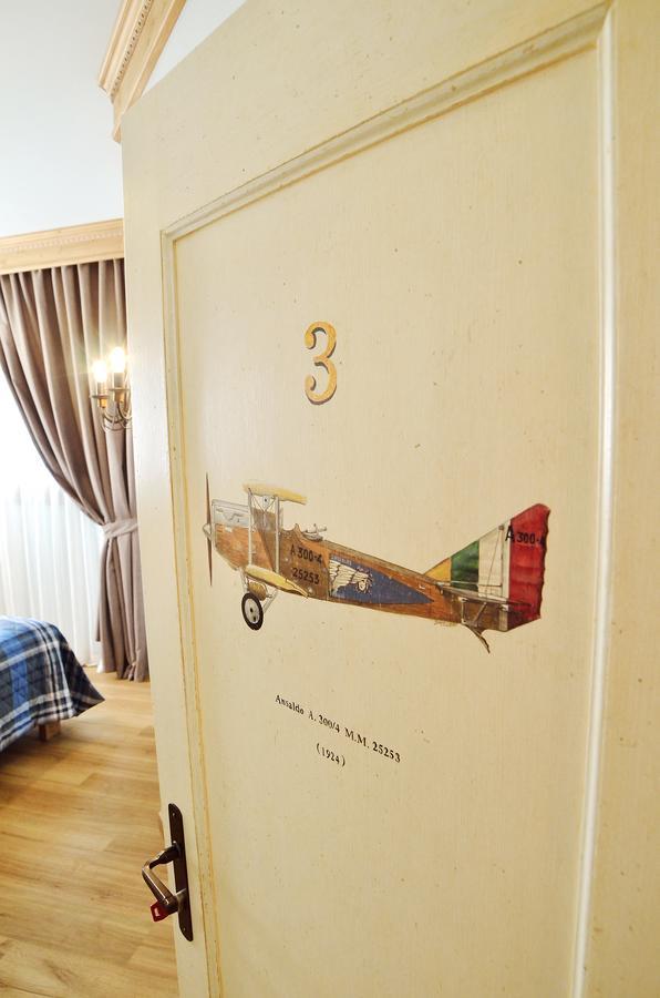 Deluxe Double Room,596541561:JPEG