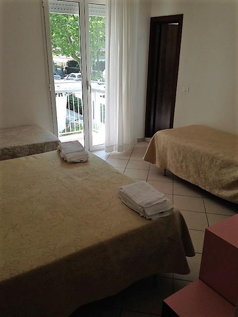 Habitación Familiar con baño privado