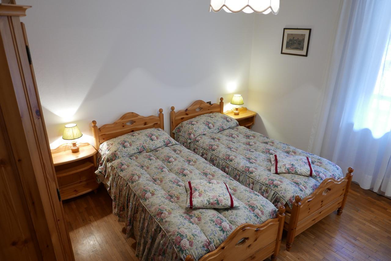 Zweibettzimmer mit Gemeinschaftsbad